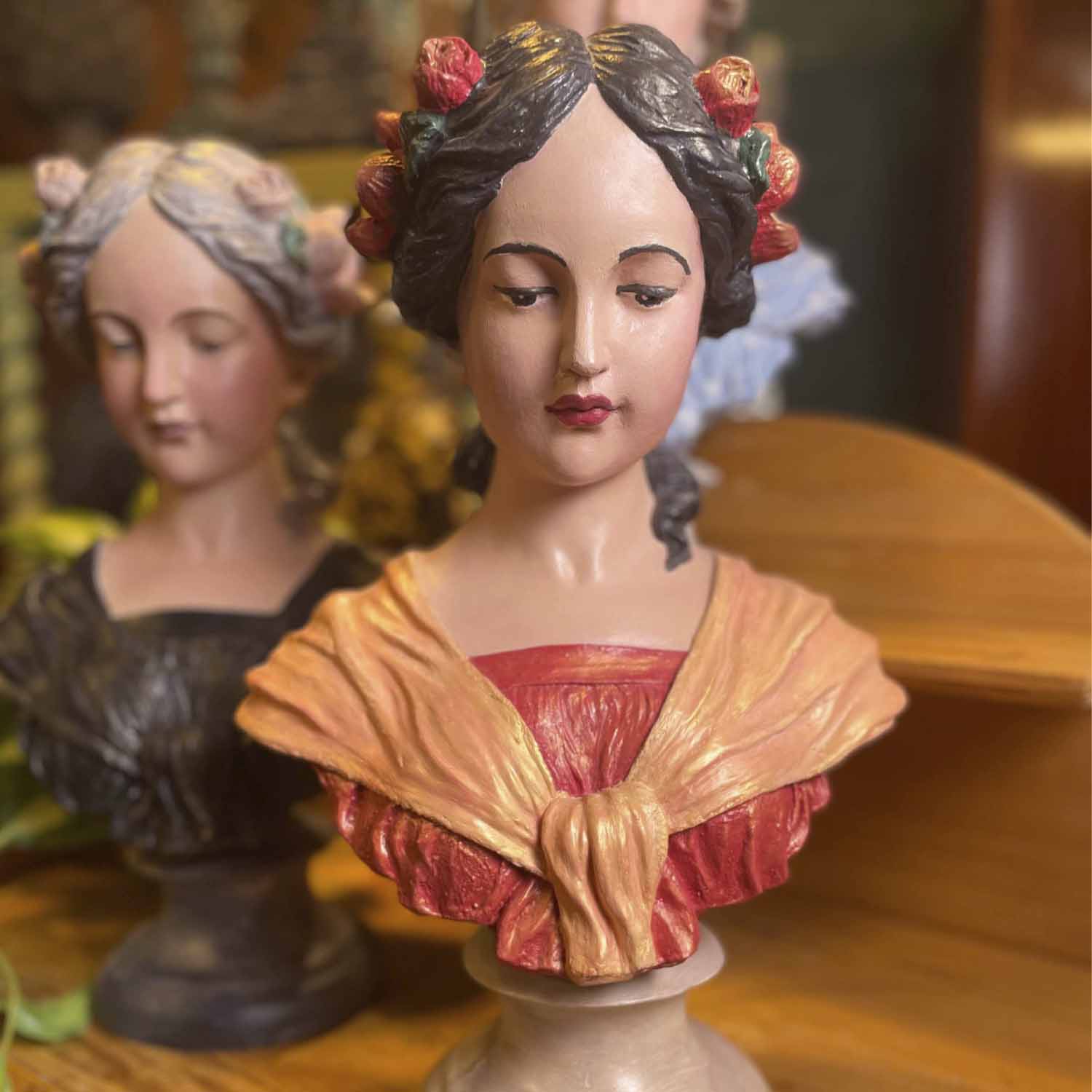 Fantastiska MARY  en byst i polystone